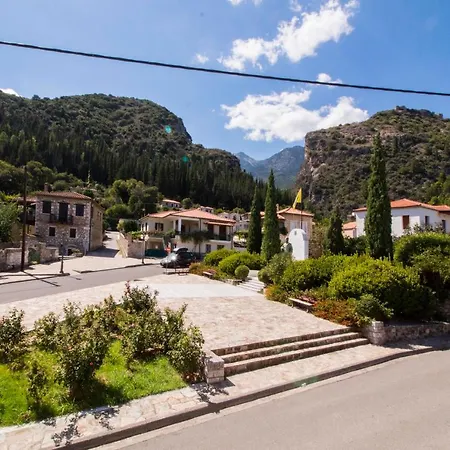 Lejlighed 2 Residences Upper And Ground Floor