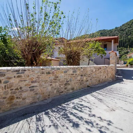 Laconian Collection Upper Floor Holiday home *
