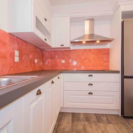 2 Residences Upper And Ground Floor Apartamento