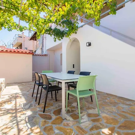 2 Residences Upper And Ground Floor Mystras