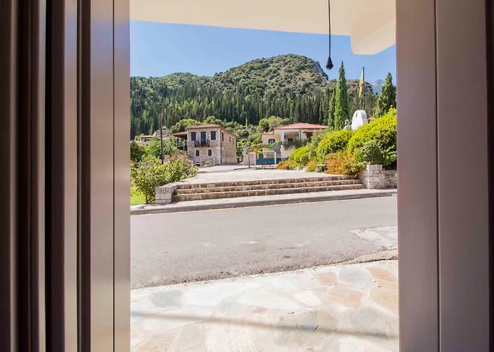 2 Residences Upper And Ground Floor *