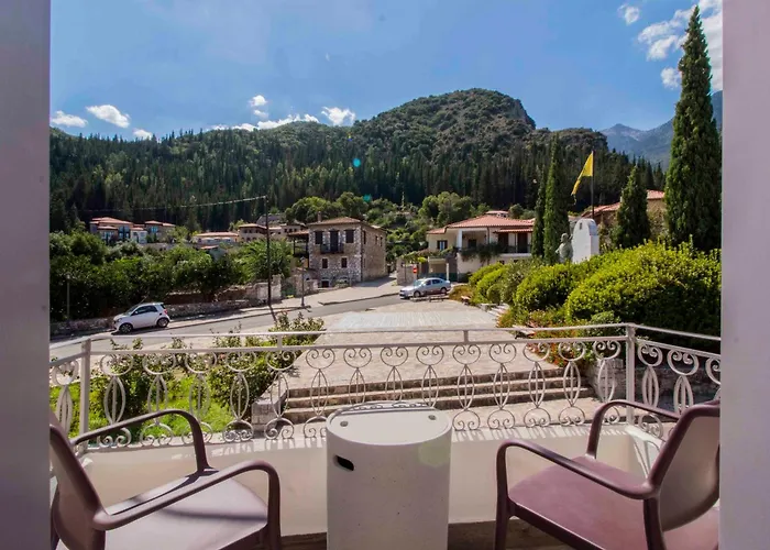 2 Residences Upper And Ground Floor *