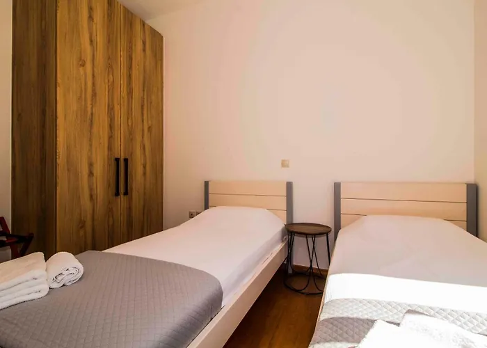 2 Residences Upper And Ground Floor Mystras