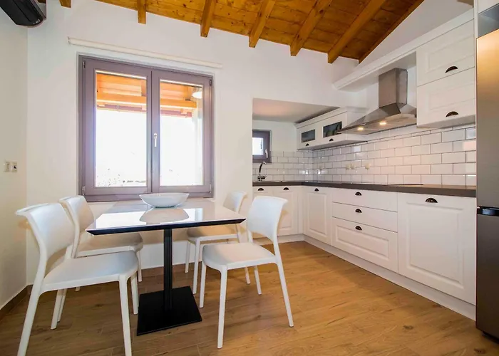 Appartement 2 Residences Upper And Ground Floor