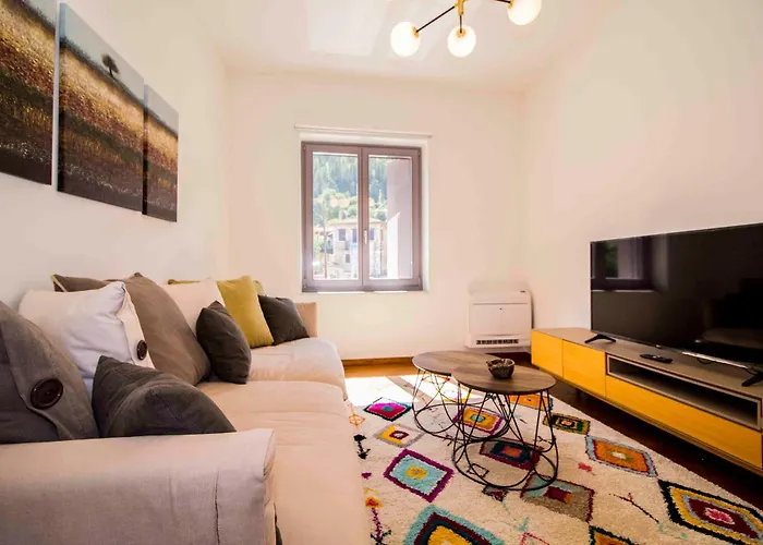 2 Residences Upper And Ground Floor Mystras